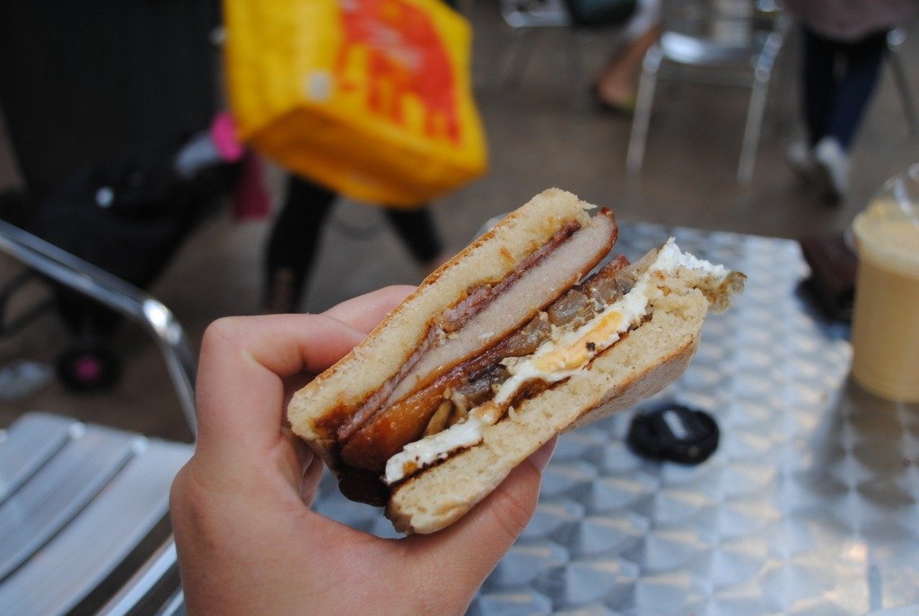  The 6 Best Belfast Attractions - St. George's Market