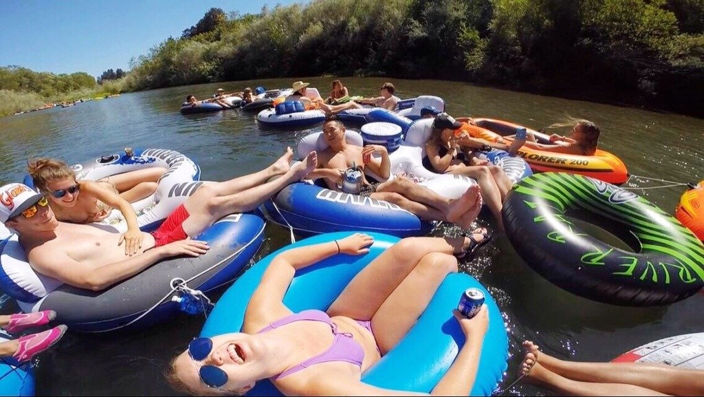 tourist floats