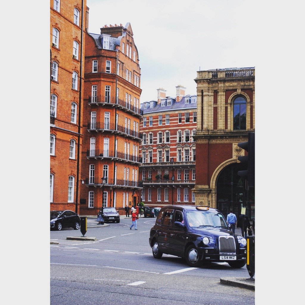 black taxi