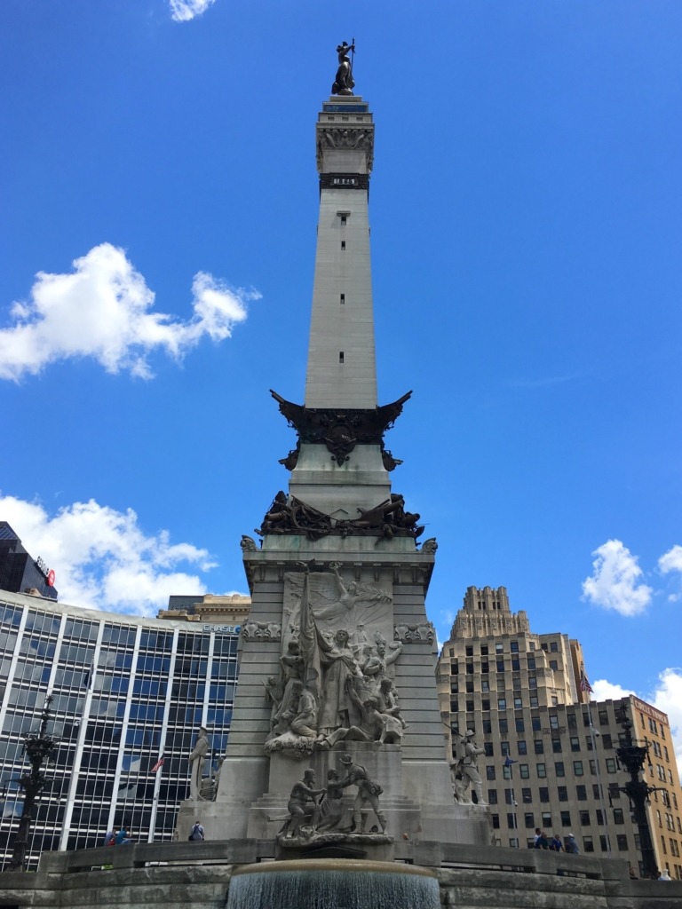 9 Ways to Have Fun In Indianapolis - War Memorial Plaza