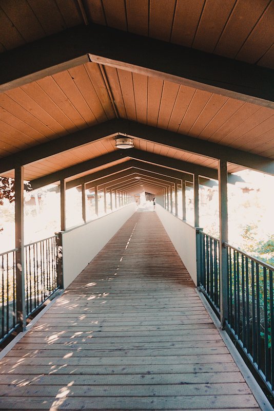 bend or Riverhouse on the Deschutes bridge