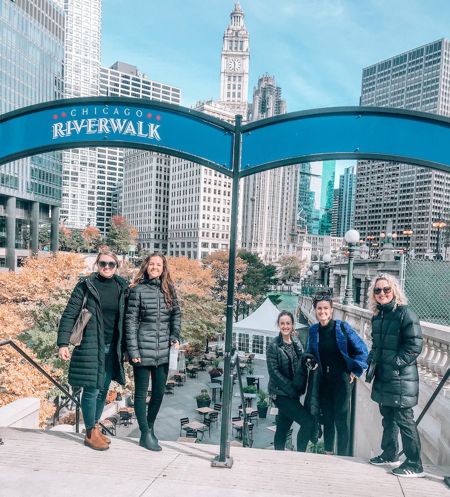Chicago river walk tour
