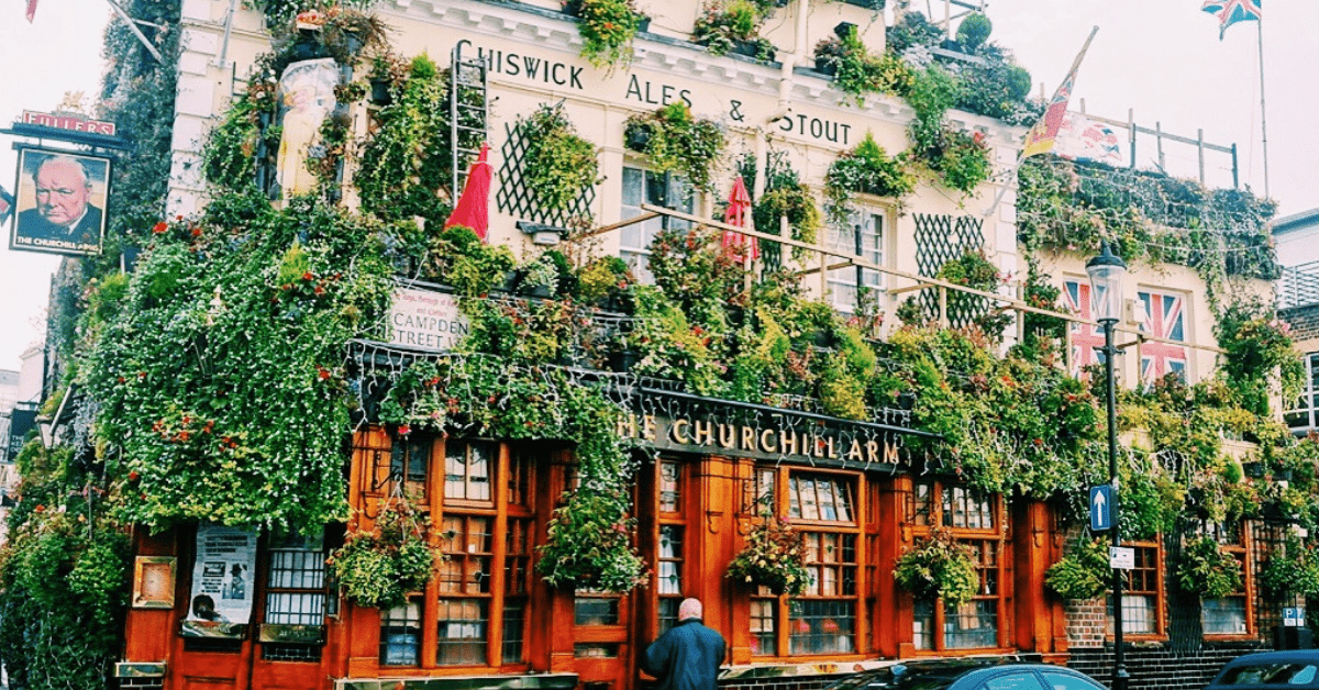 39 Churchill Arms