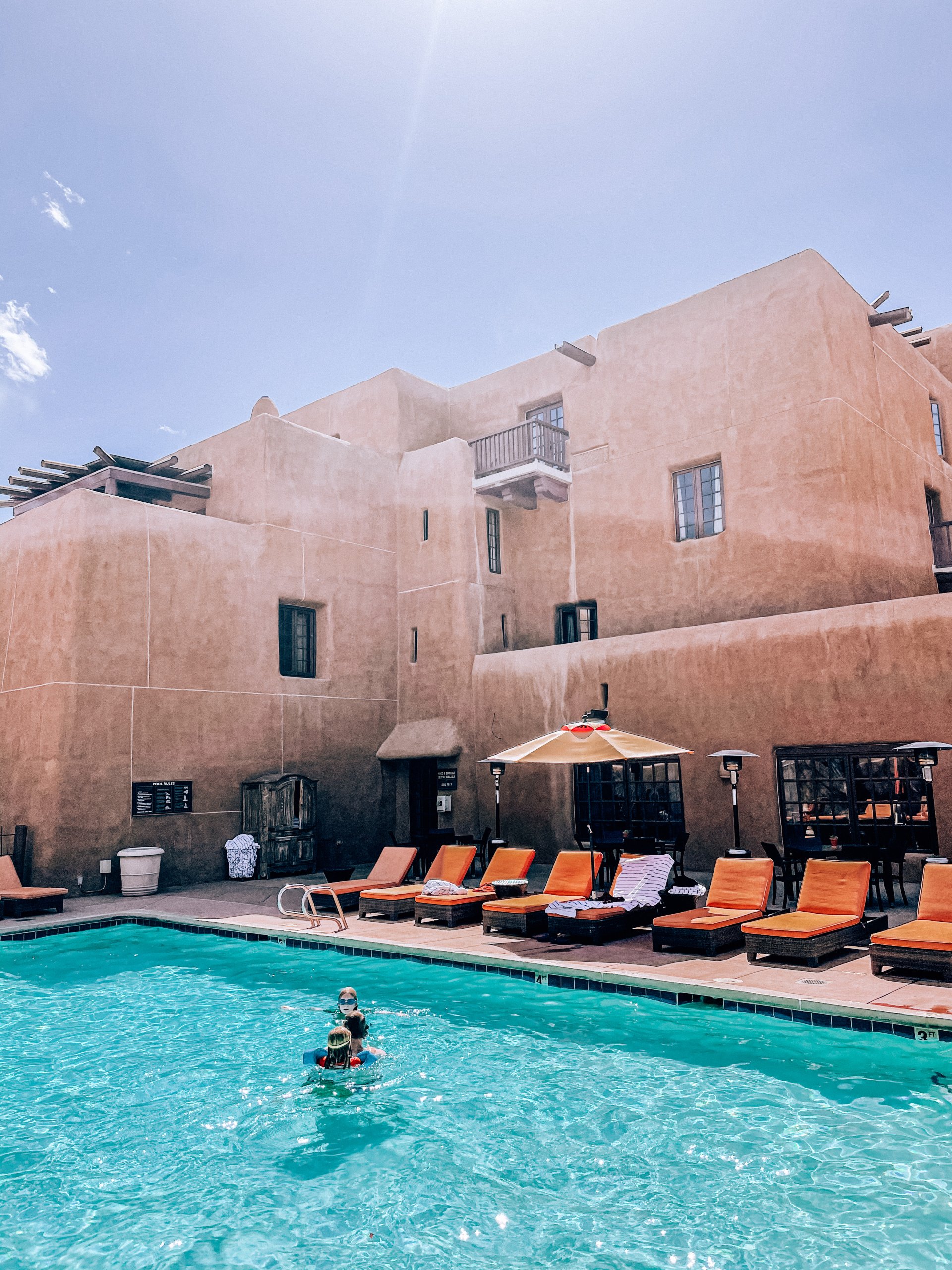 where to stay in santa fe pool