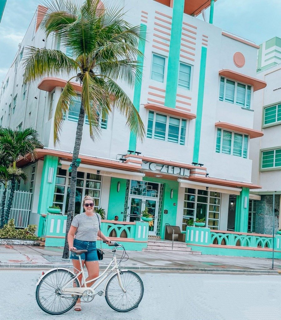 What to Pack for a Miami Weekend