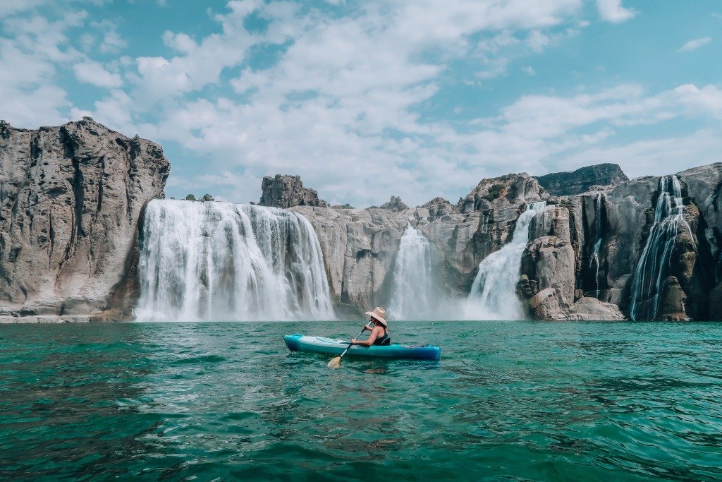 A Guide to Kayaking to Shoshone Falls