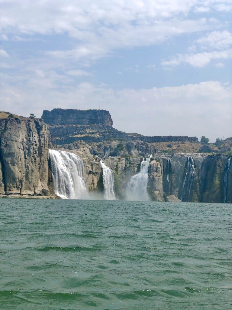 A Guide to Kayaking to Shoshone Falls