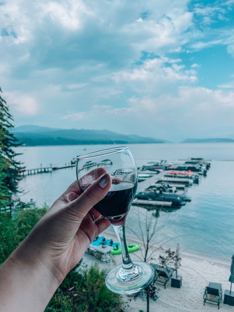 Shore Lodge wine glass Shore Lodge wine glass