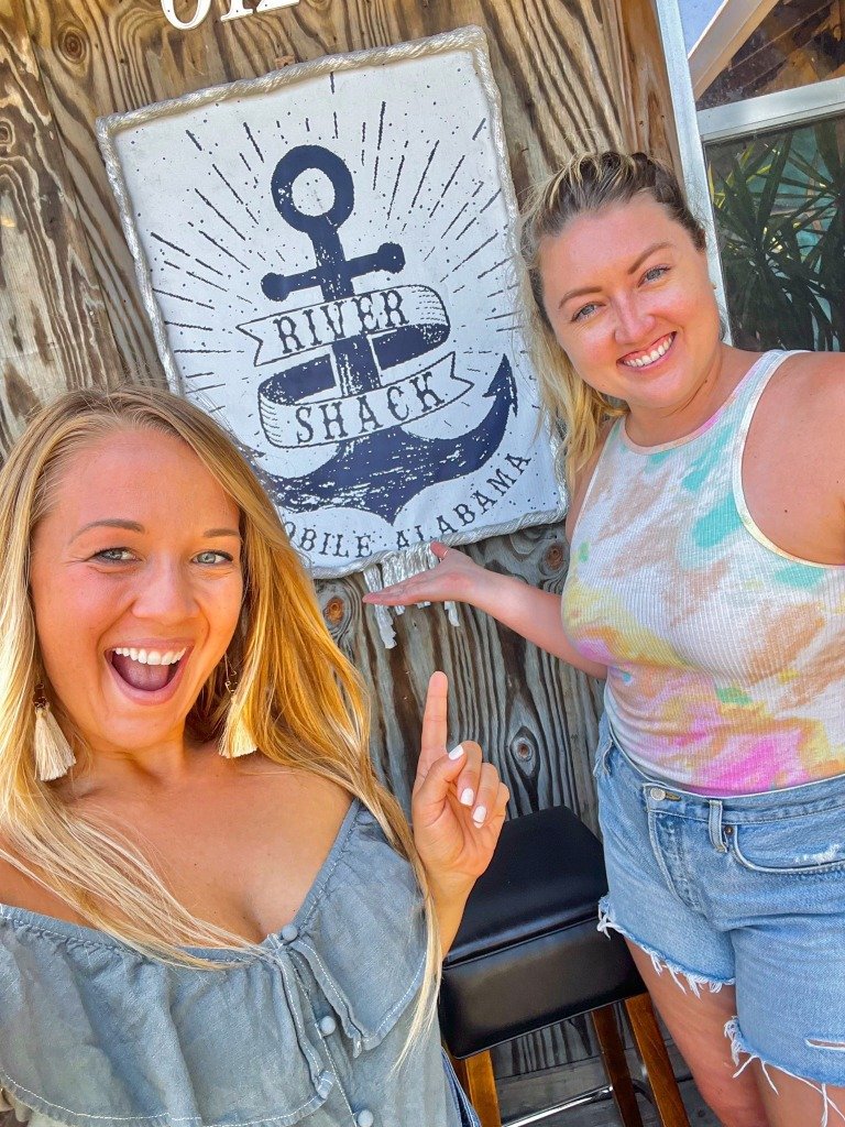 Dive Bars 25+ Things to Do in Mobile, Alabama