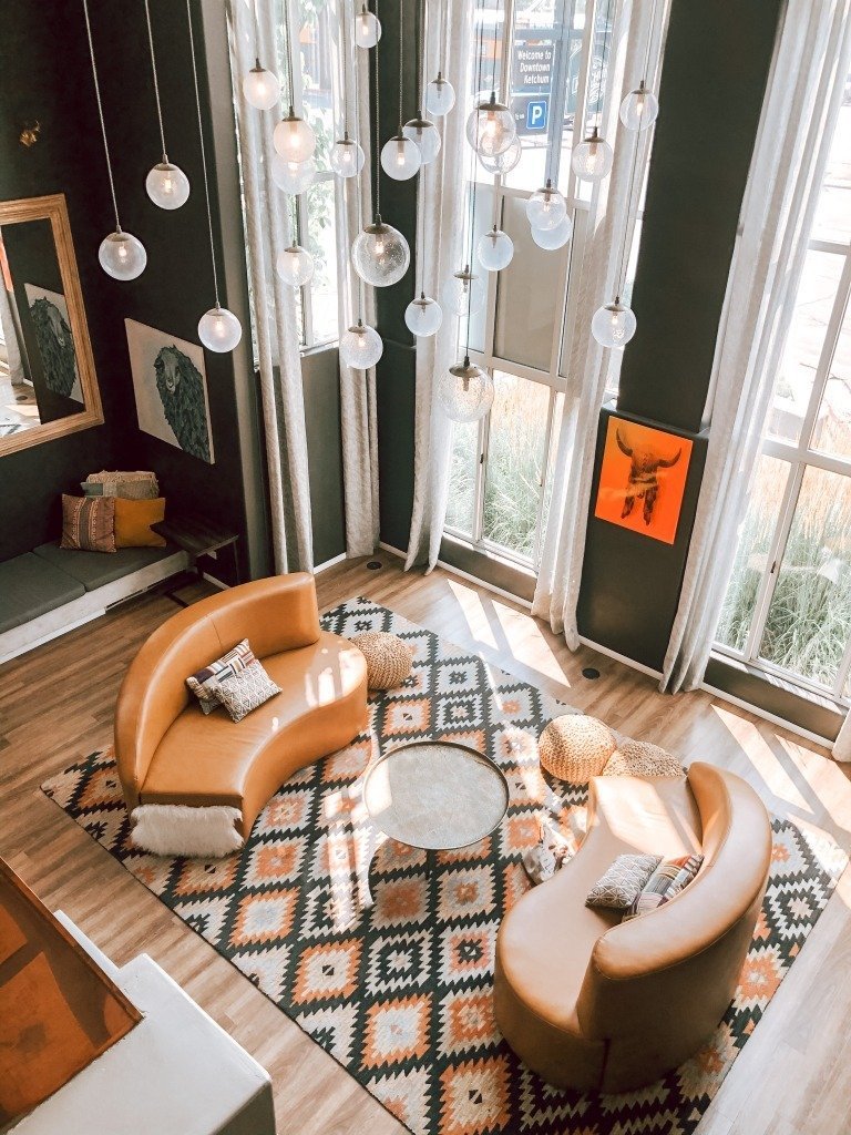 Hotel Ketchum lobby