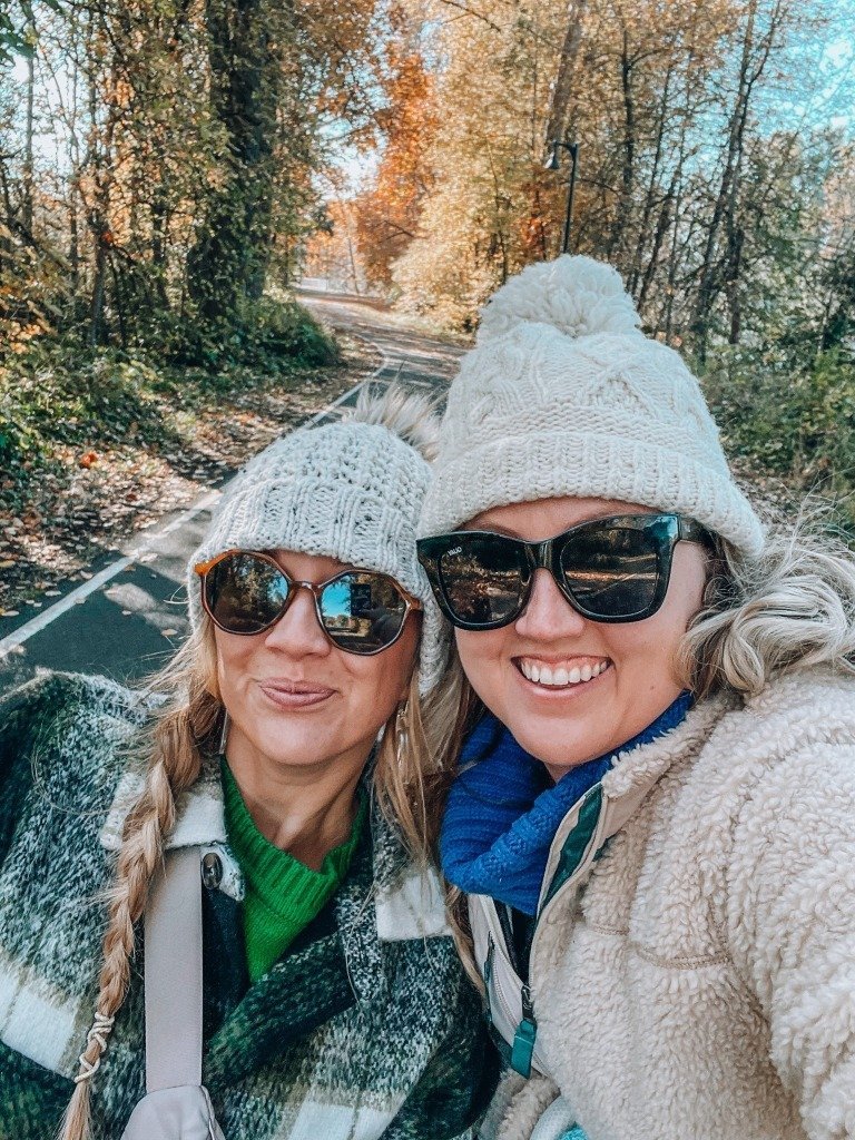 two women selfie
