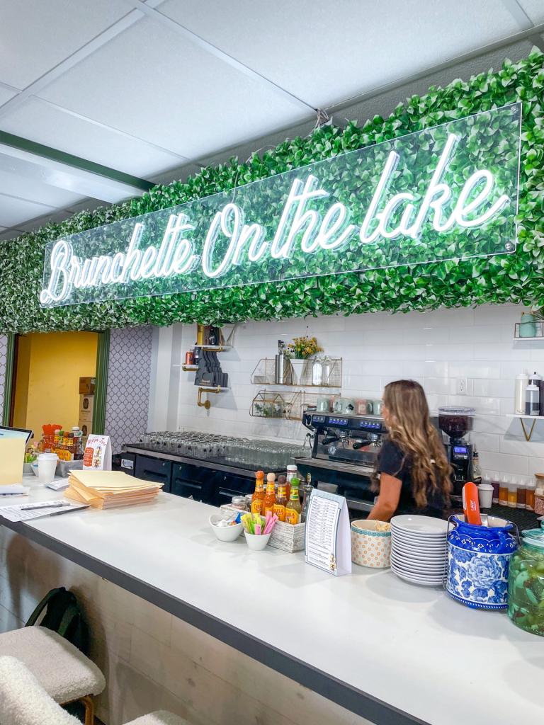 Brunchette on the Lake