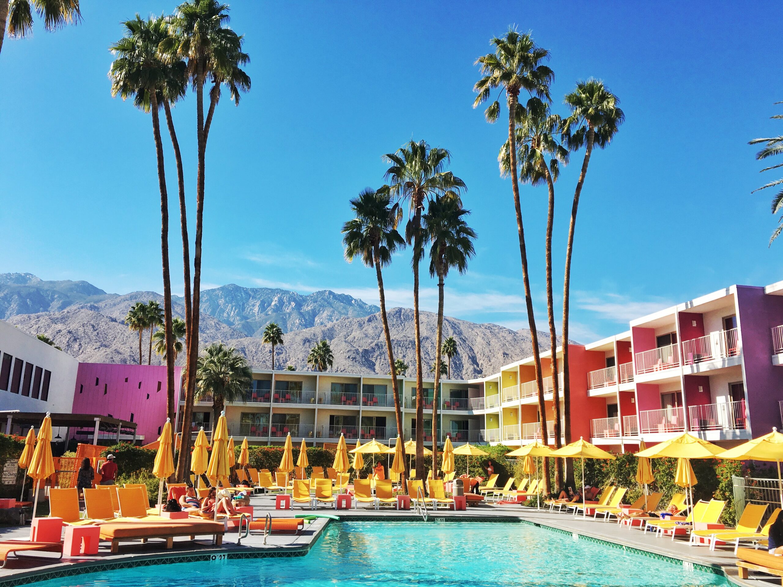 Palm Springs 20 Places in the USA You Must Visit in Your 20s