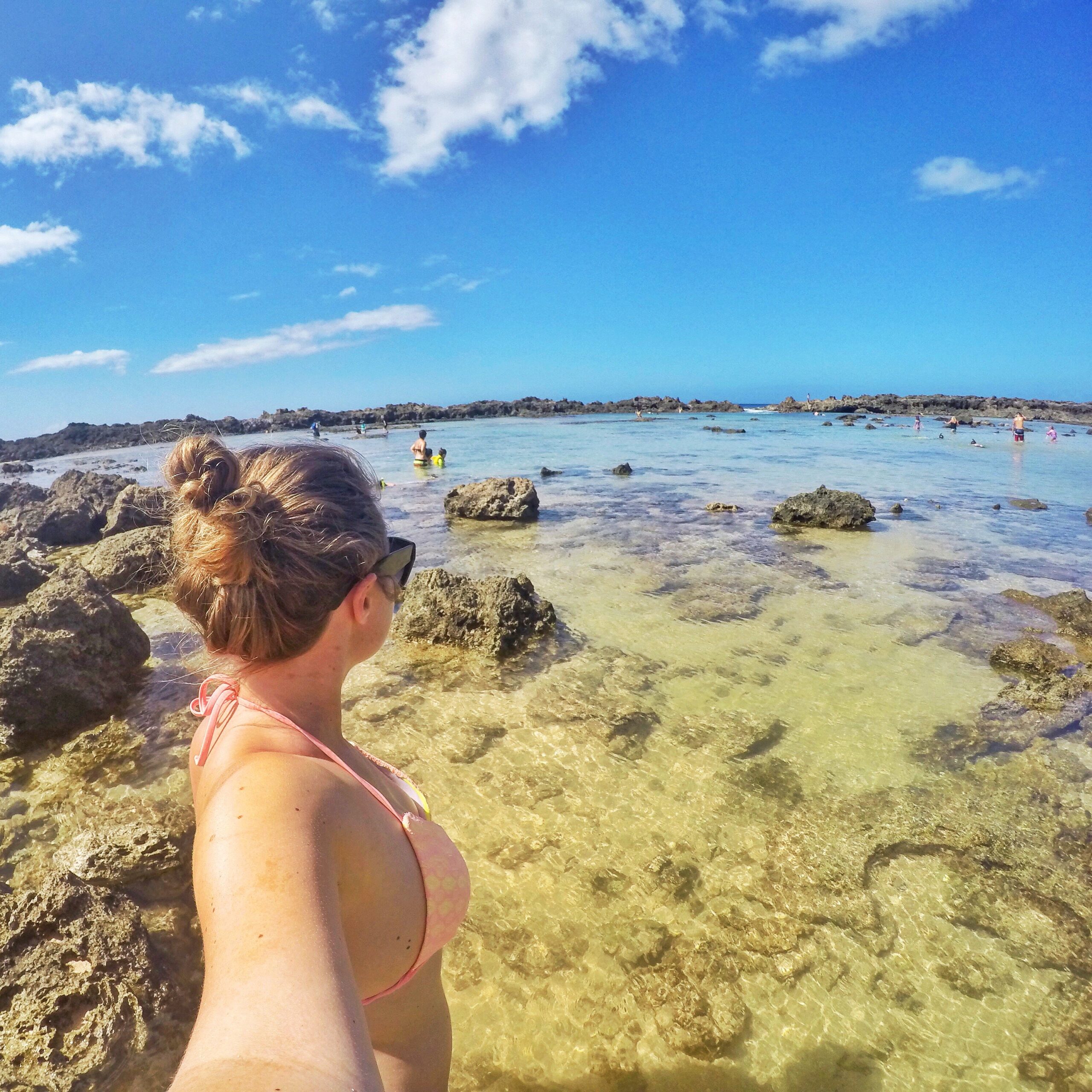 woman in Oahu Traveling Solo in Oahu with the Lokely App | Traveling Spud