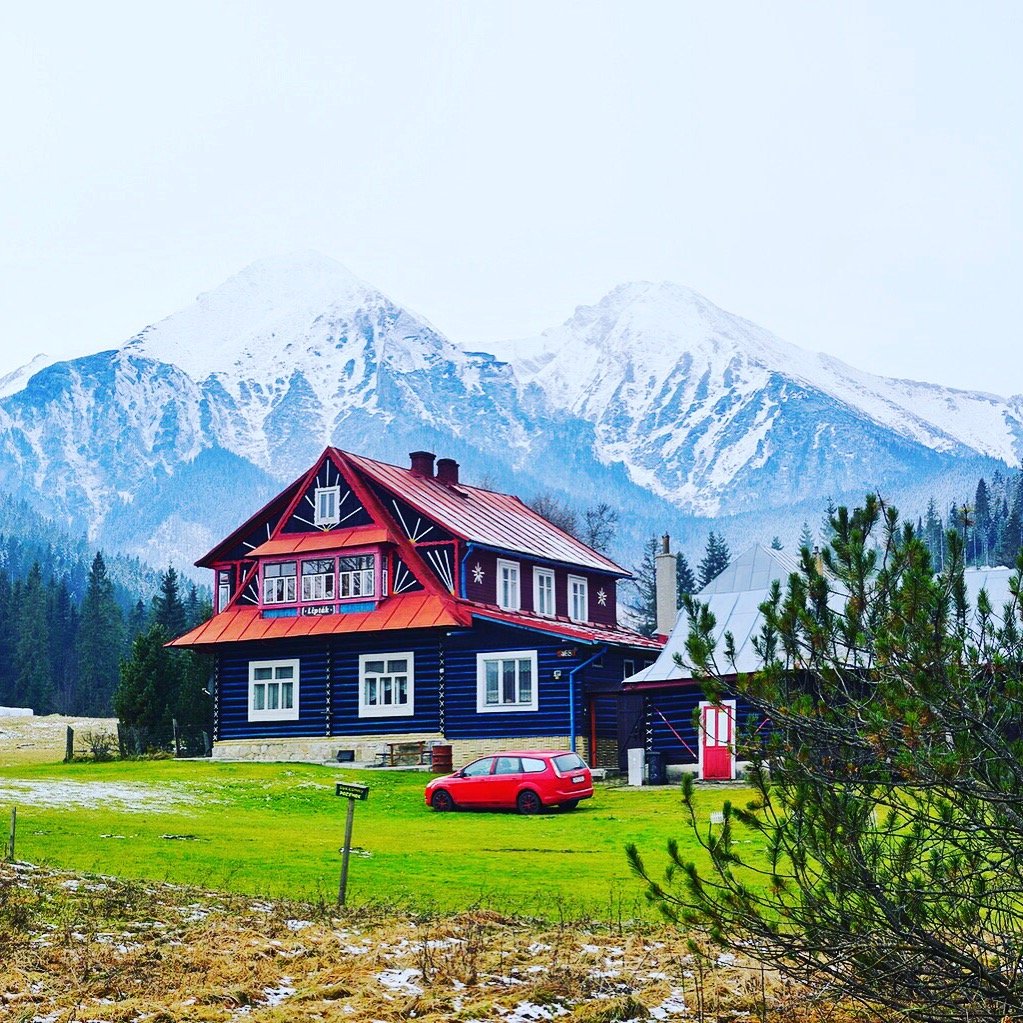 vacation home 10 Travel Tips to Help You Plan a Kickass Vacay