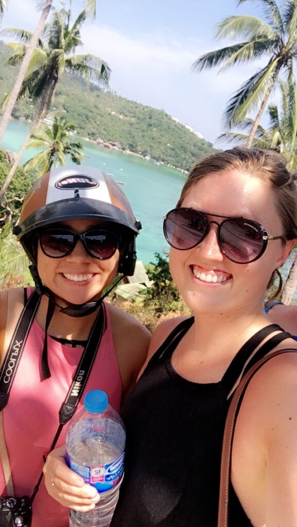 solo female traveler 9 Painless Ways to Make Friends While Traveling Solo