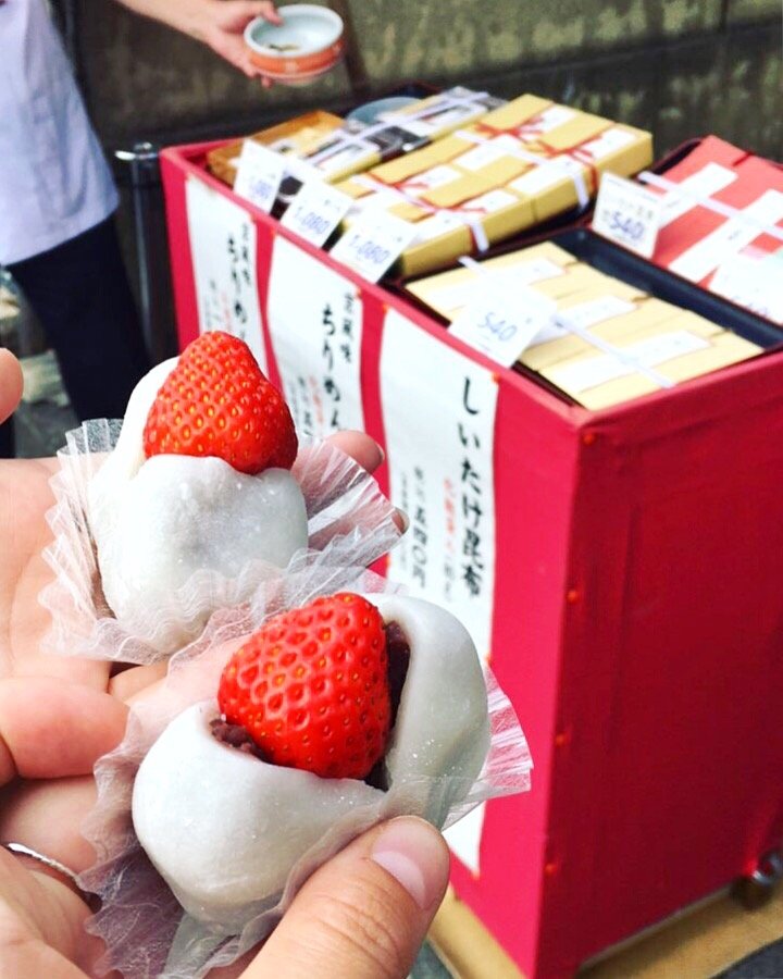 strawberry daifuku strawberry daifuku