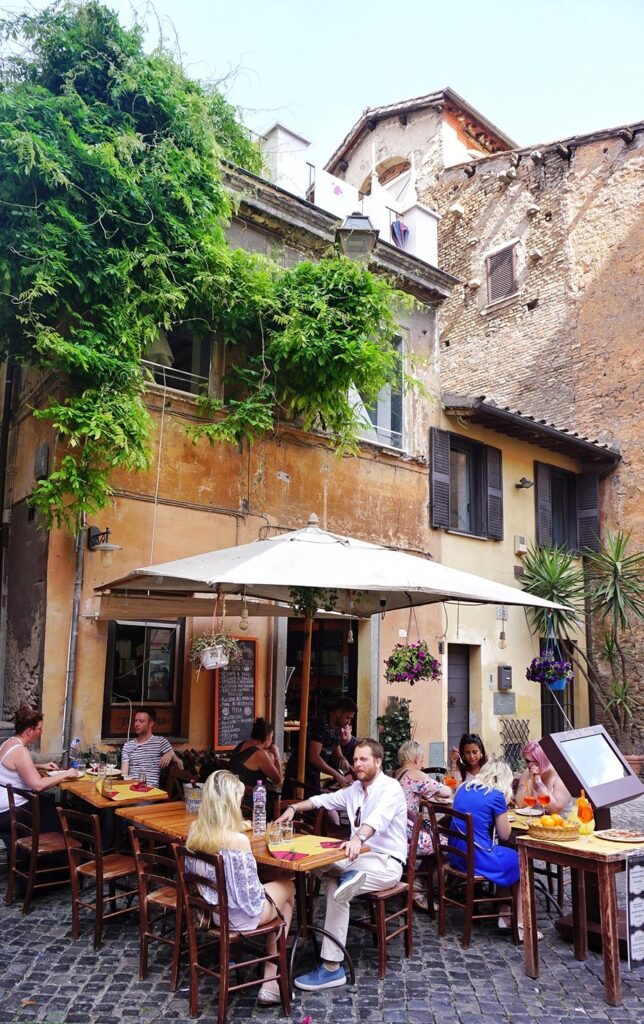 al fresco in Italy