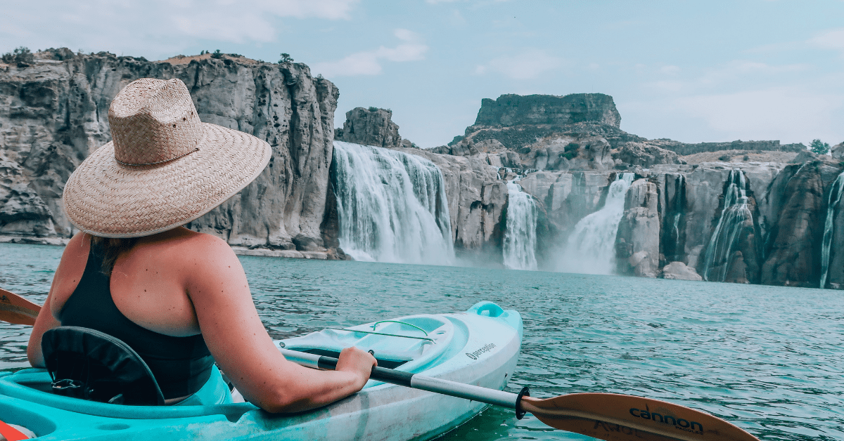 A Guide to Kayaking to Shoshone Falls in Idaho