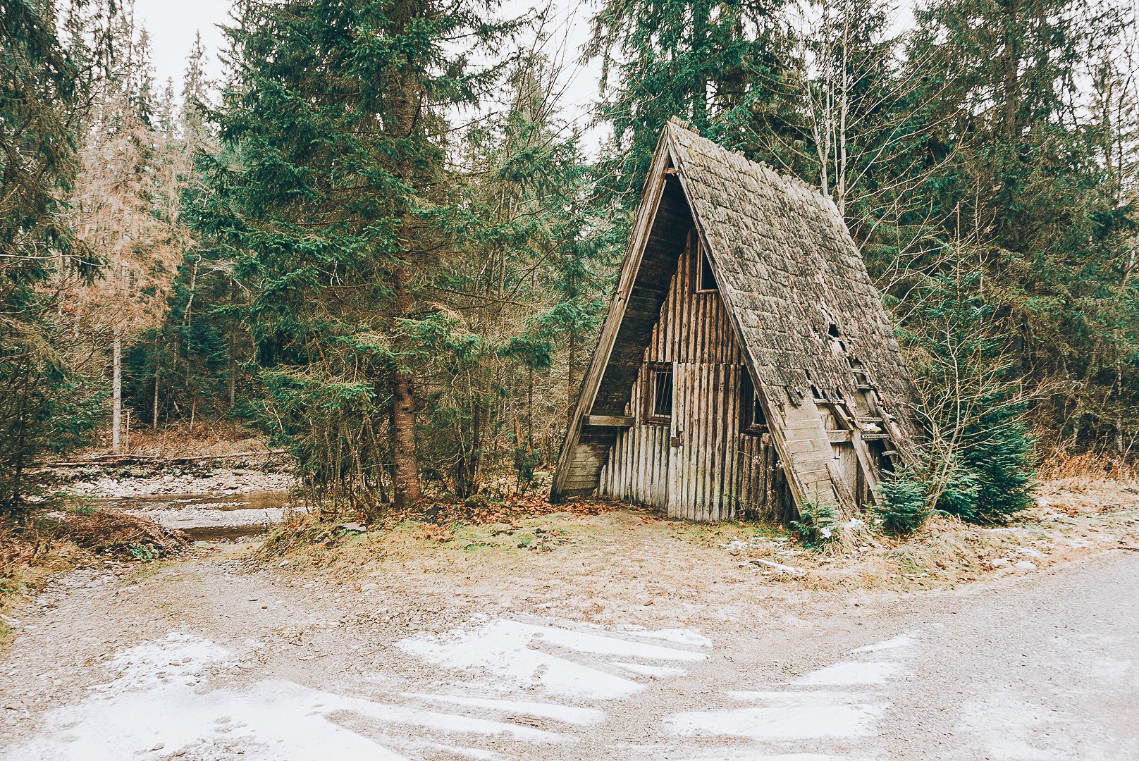 abandoned cabin abandoned cabin