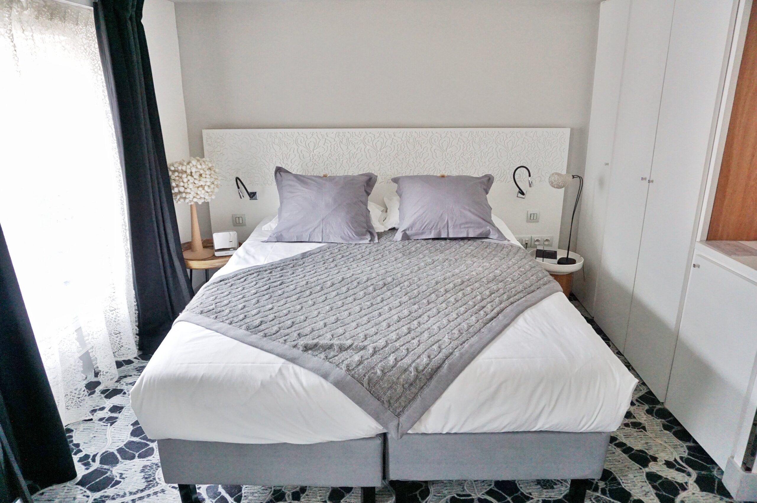 Hotel Chavanel bed