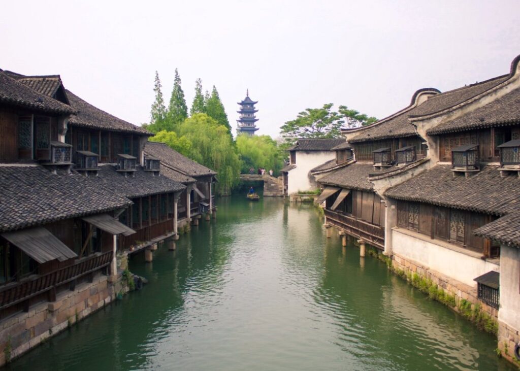 Shanghai river Shanghai Like a Local with Expat Lyndsey Vincent
